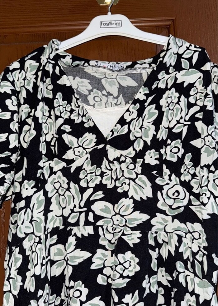 Çiçekli elbise - Görsel 4