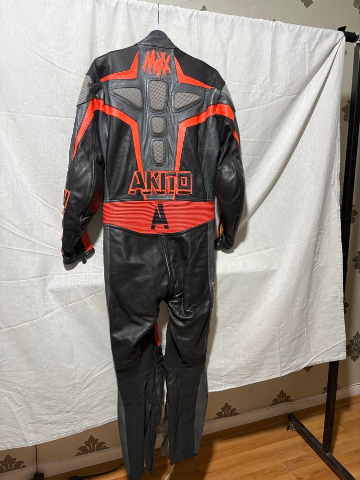 Tek parça yarış tulumu - Görsel 4