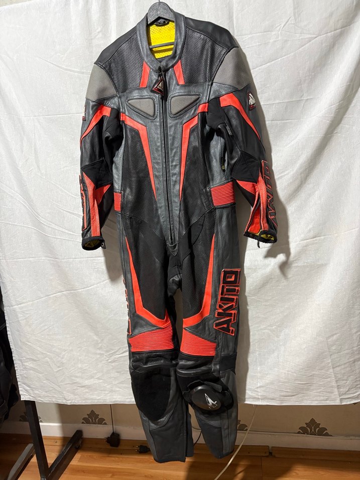 Tek parça yarış tulumu - Görsel 3