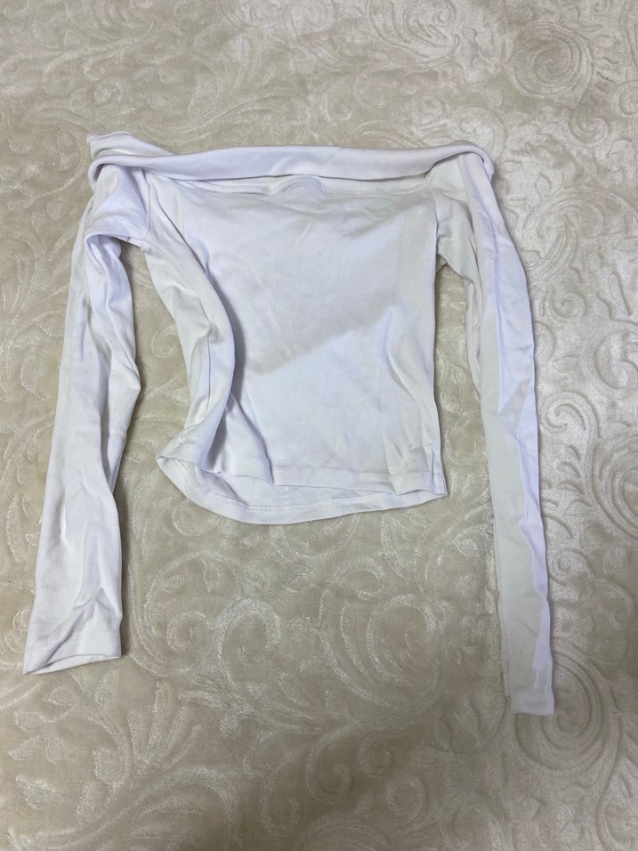 Beyaz Uzun Kollu Kayık Yaka Kadın Bluz - Görsel 3