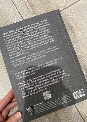 Siyaset Teorisine Giriş - Andrew Heywood - Görsel 3