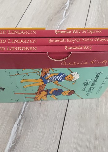 Pegasus Yayınları Şamatalı Köy Kitap Serisi (3'lü, ciltli)