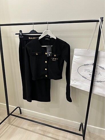 Balmain ikili etekli takım