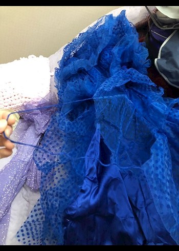 Uzun Kollu Straplez Mavi Fırfırlı Renk marka Abiye Elbise - Görsel 6