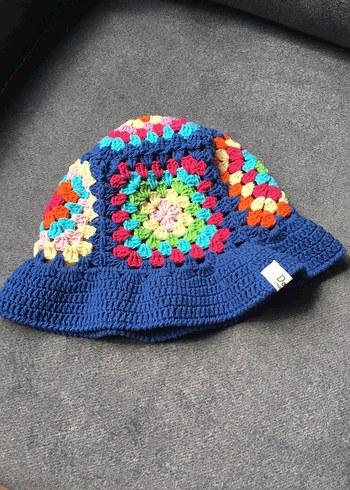 Motifli bucket hat