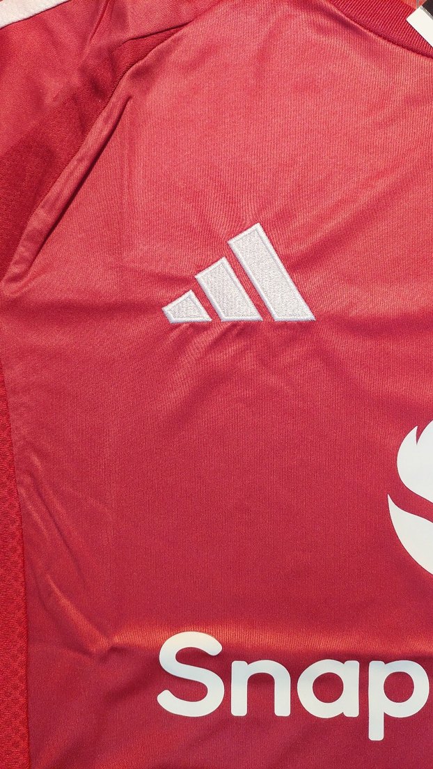 Manchester United 24/25 İç Saha Forması - Görsel 2