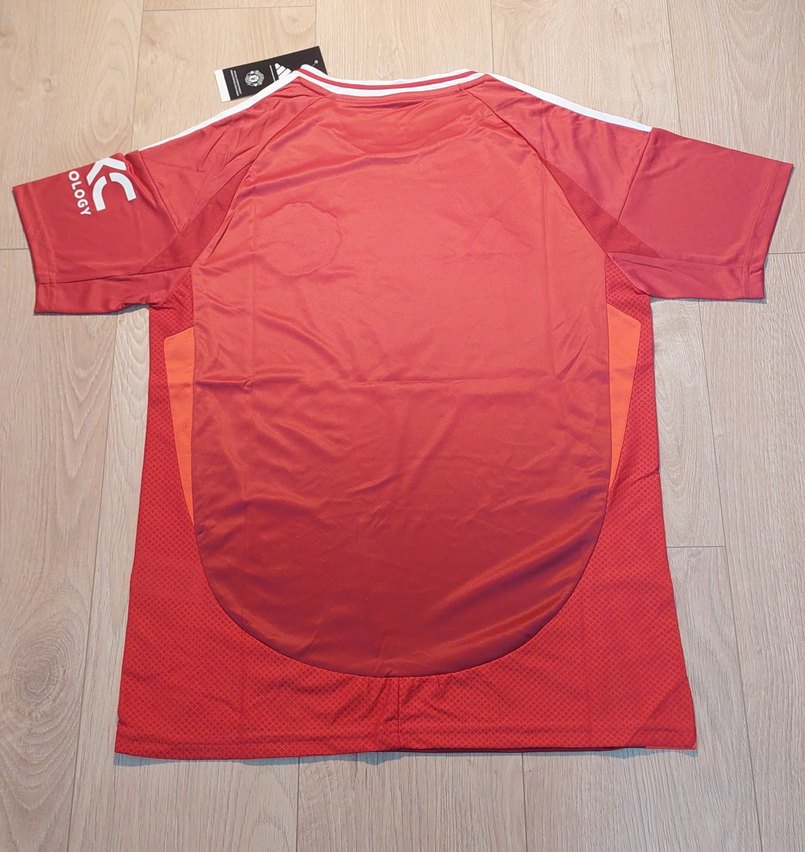 Manchester United 24/25 İç Saha Forması - Görsel 4