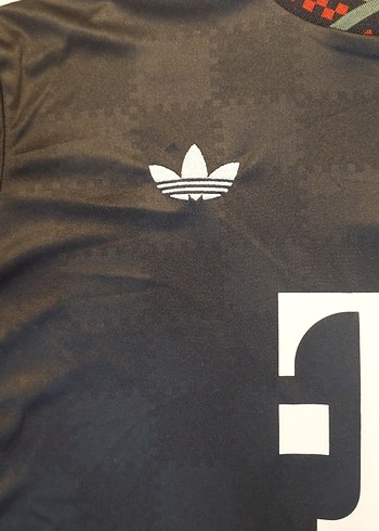 Bayern Munich 25/26 Alternatif Forma - Görsel 2