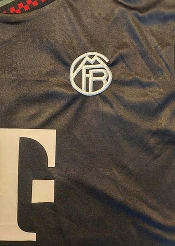 Bayern Munich 25/26 Alternatif Forma - Görsel 3