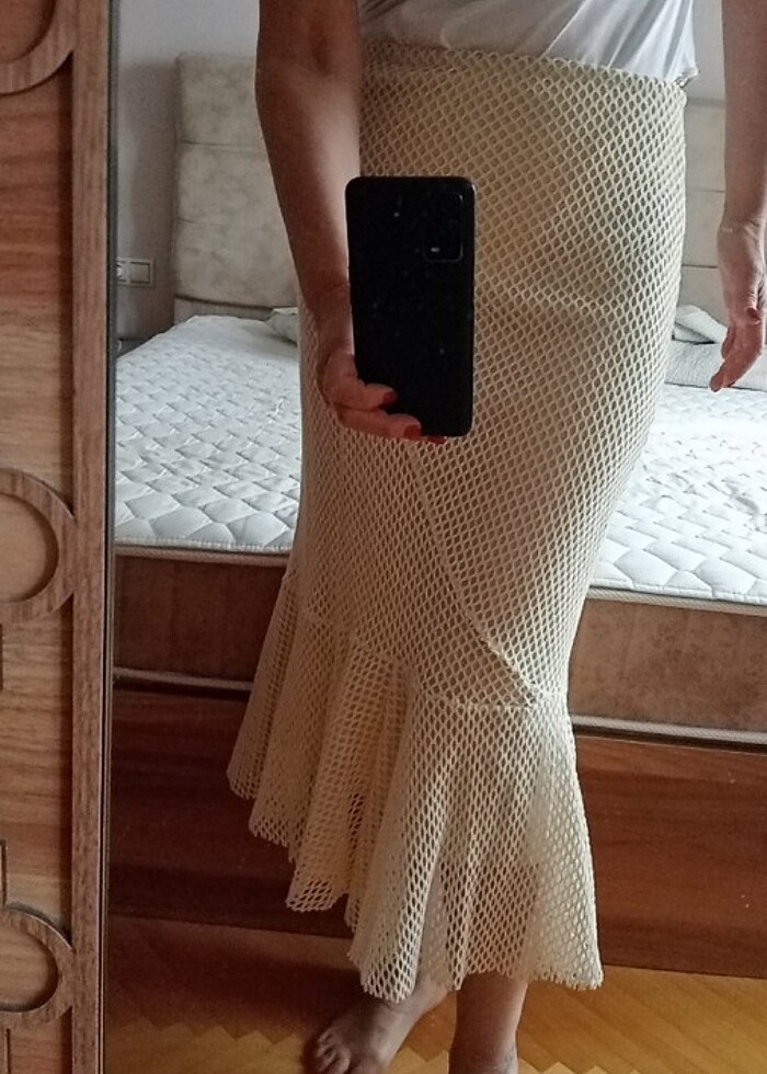 Zara'nın Maxi üstü file altında astarı olan şık eteği - Görsel 2