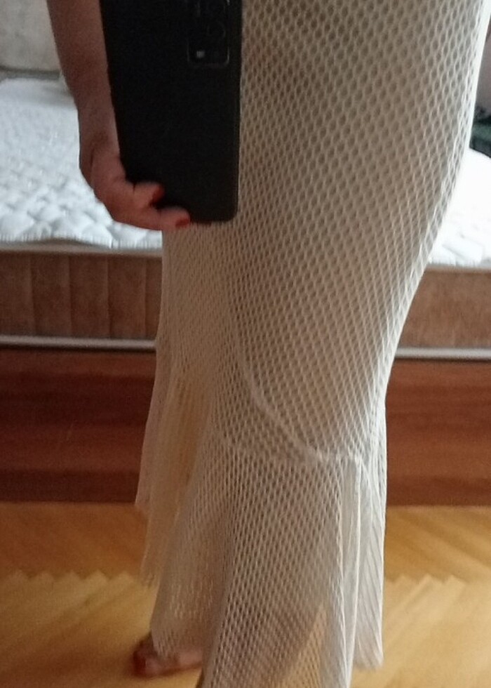 Zara'nın Maxi üstü file altında astarı olan şık eteği - Görsel 3