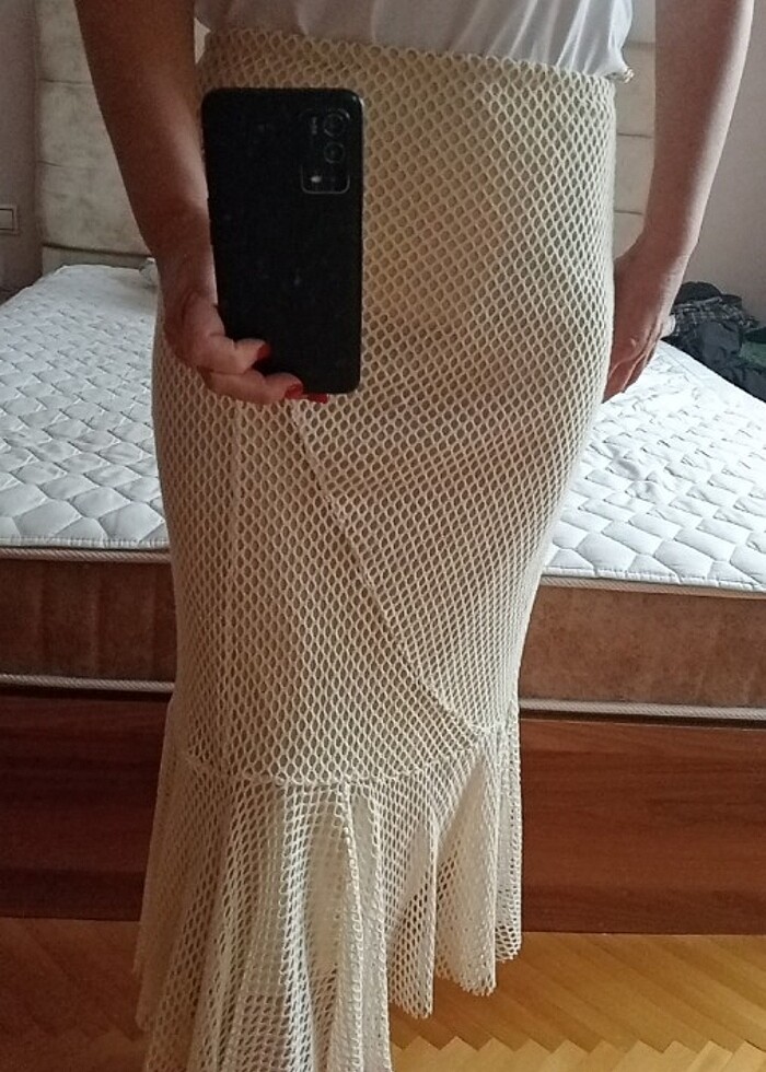 Zara'nın Maxi üstü file altında astarı olan şık eteği - Görsel 5