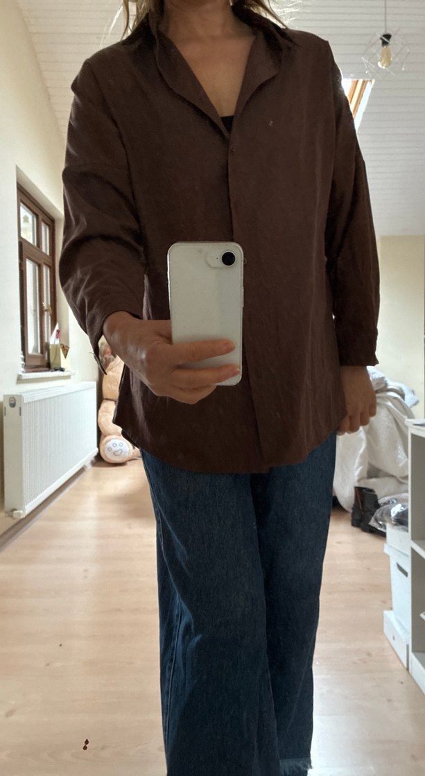 Düğmeli Kahverengi Keten Kadın Gömlek - Görsel 4