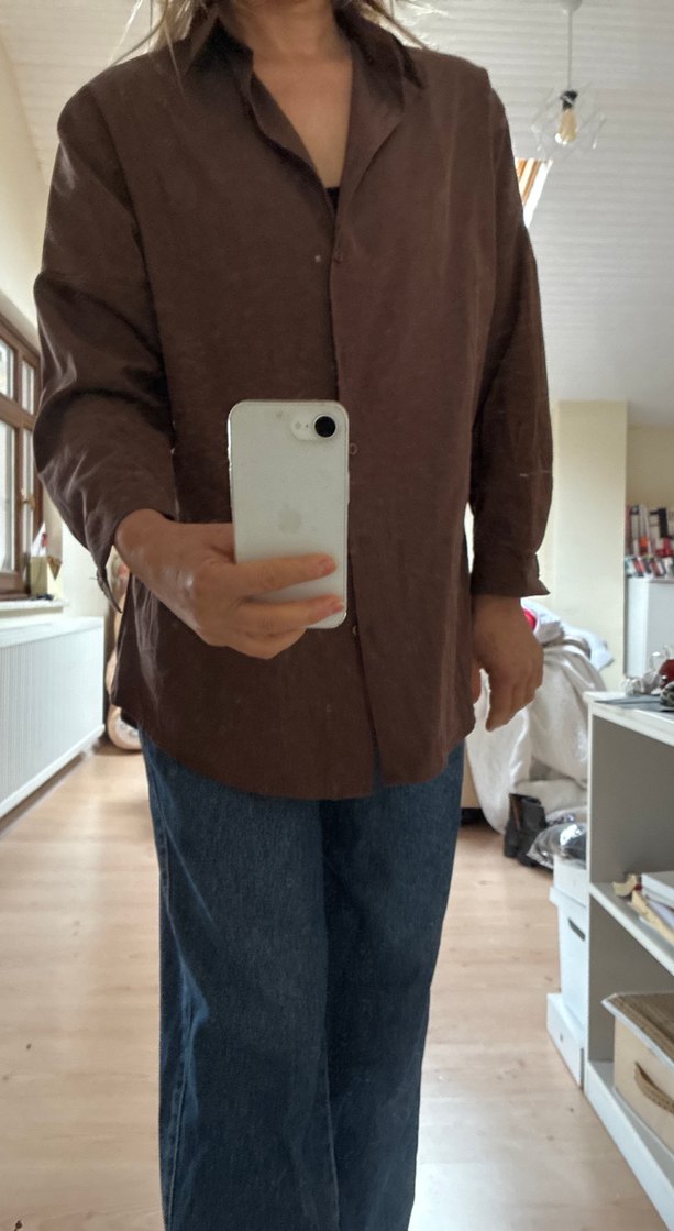 Düğmeli Kahverengi Keten Kadın Gömlek - Görsel 3