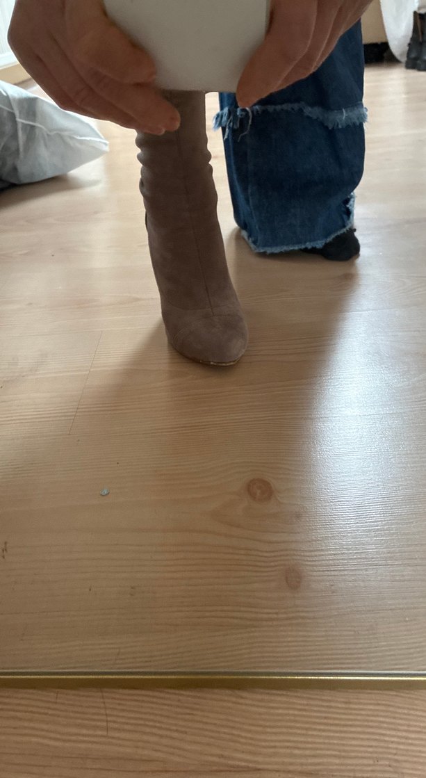 Bej Süet Stiletto Topuklu Kadın Bot - Görsel 4