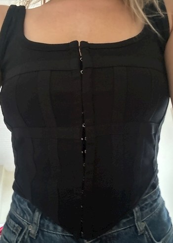 Düğmeli Siyah V Yaka Gotik Büstiyer - Görsel 2