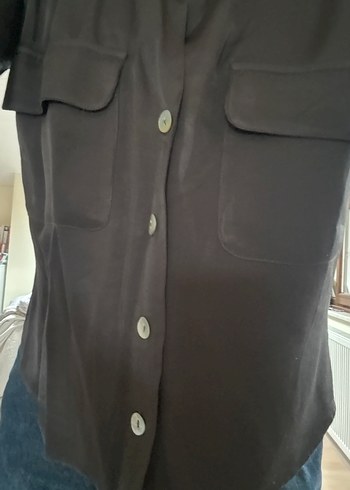 Düğmeli V Yaka Gri Kadın Gömlek - Görsel 2