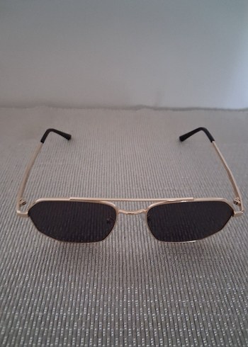 Gri Minimalist Erkek Güneş Gözlüğü - Görsel 2