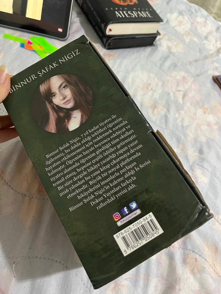 Binnur Şafak Nigiz Üçlü Roman Seti - Görsel 5