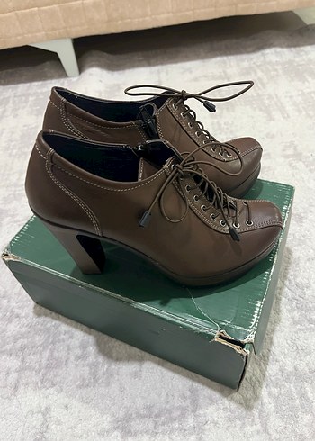 Kahverengi vintage kadın botu - Görsel 3