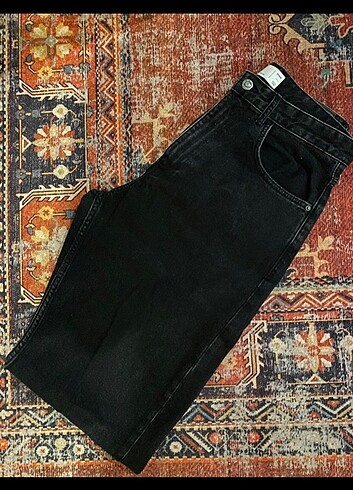 Bershka Baggy Jean 