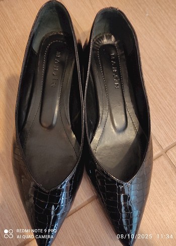 Siyah Yılan Desenli Tokalı Kadın Babet - Görsel 2