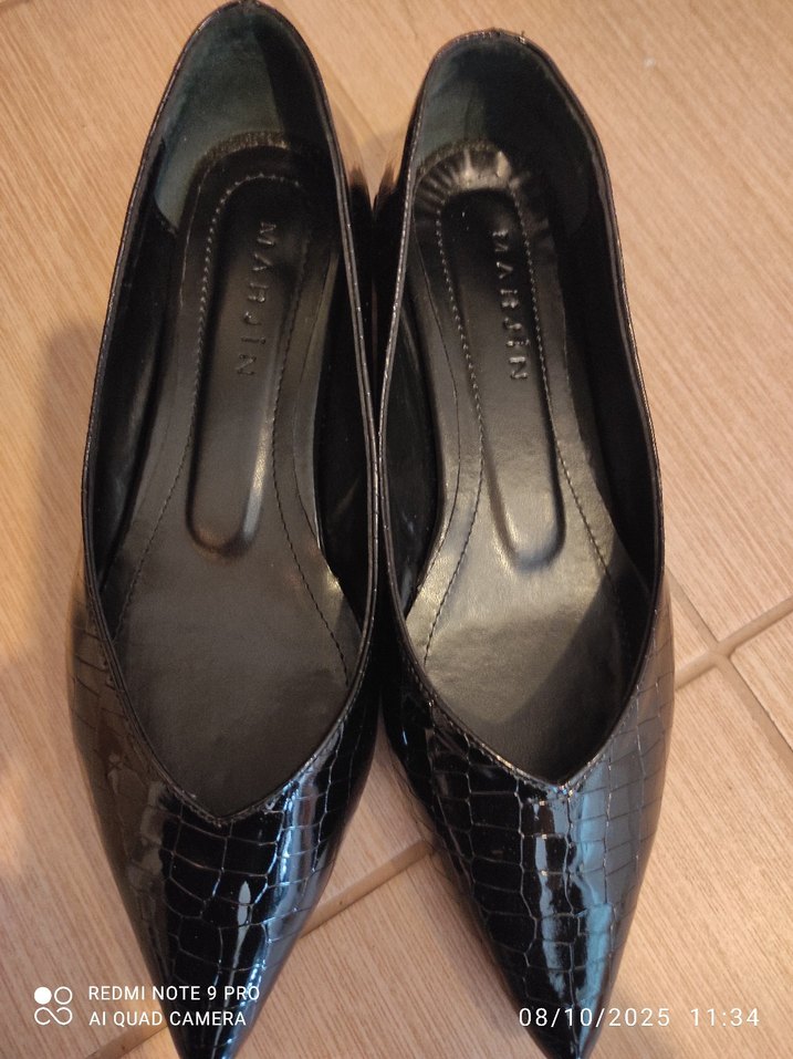 Siyah Yılan Desenli Tokalı Kadın Babet - Görsel 2