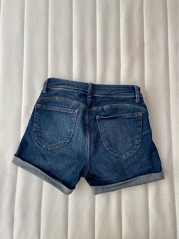 32 Beden H&M Kot Şort