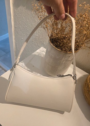 Pull and Bear Beyaz Deri Minimalist Kadın Çanta