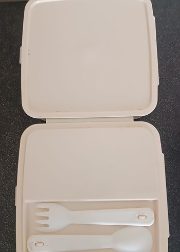 Diğer Beyaz Bölmeli Yemek Saklama Kabı ve Çatal Kaşık Seti