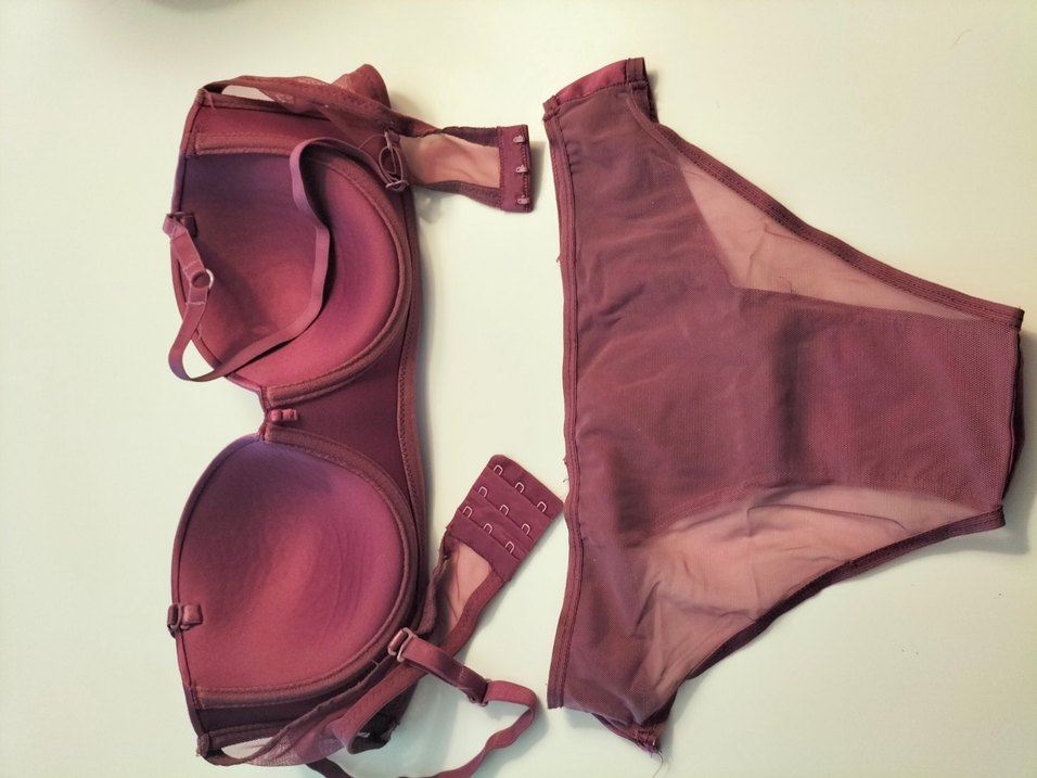 Parlak Saten Sütyen ve Külot Takımı - Görsel 2