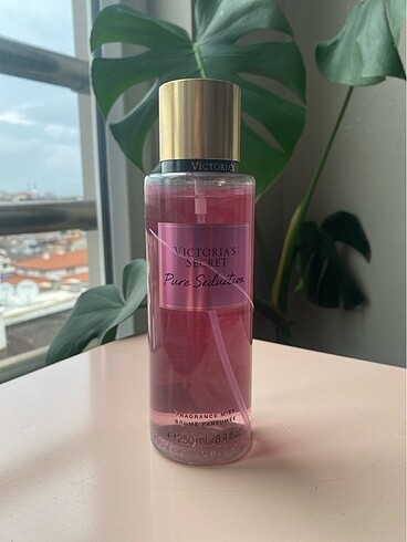 Victoria?s Secret pure seduction vücut spreyi