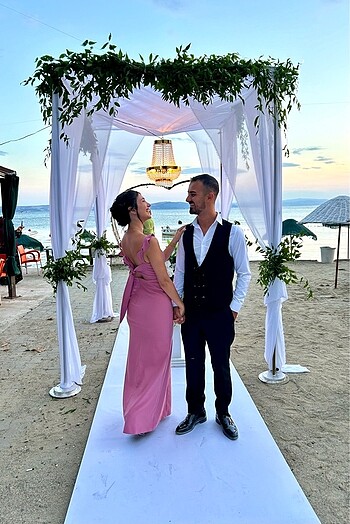 Pembe arkası detay abiye