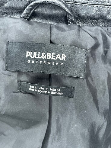 s Beden siyah Renk Pull and Bear Deri Ceket %70 İndirimli.