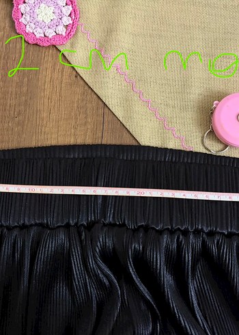 Siyah Pilili Uzun Kadın Etek - Görsel 3