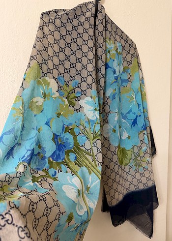 Mavi Çiçek Desenli Kadın Şal - Görsel 2