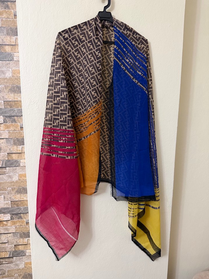 Fendi Şal - Görsel 3