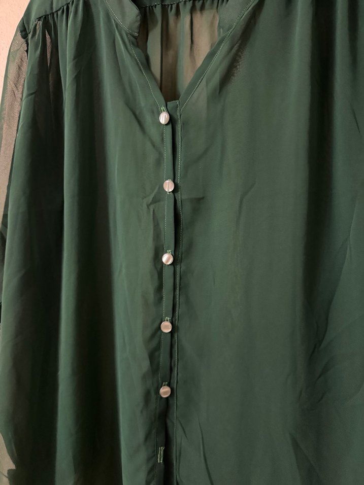 Transparan Düğmeli Yeşil V Yaka Kadın Gömlek - Görsel 3