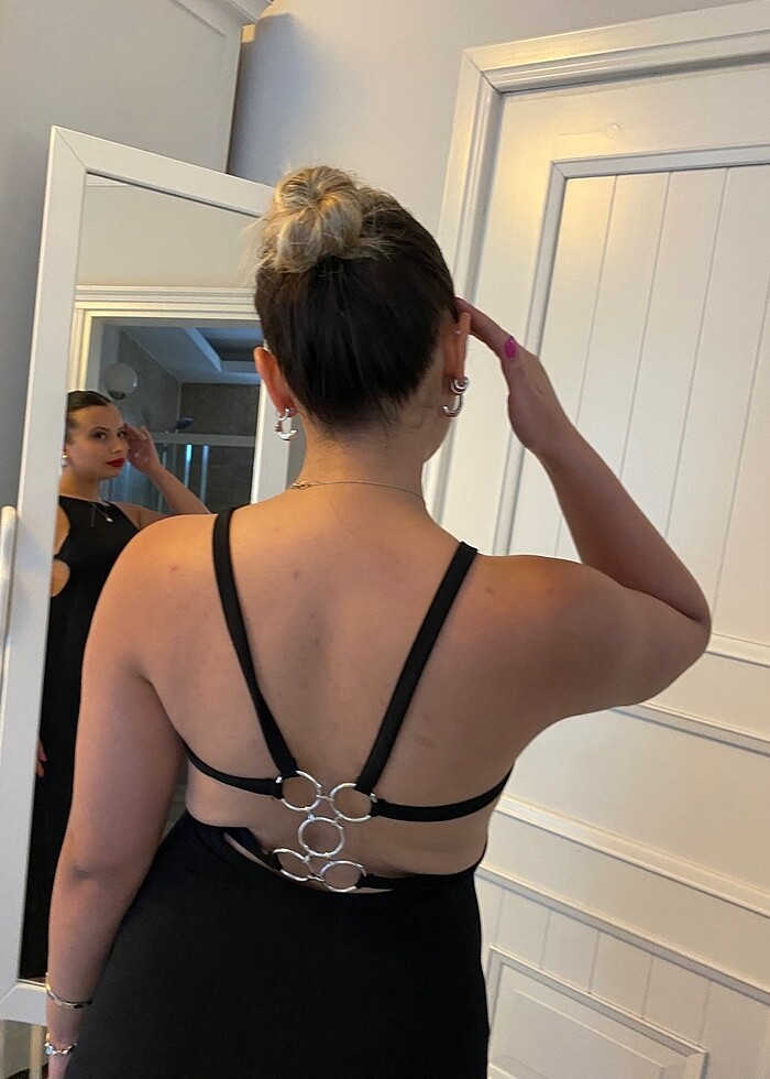 Sırt dekolteli midi elbise - Görsel 2