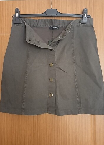 Etiketli kullanılmamış etek - Görsel 2