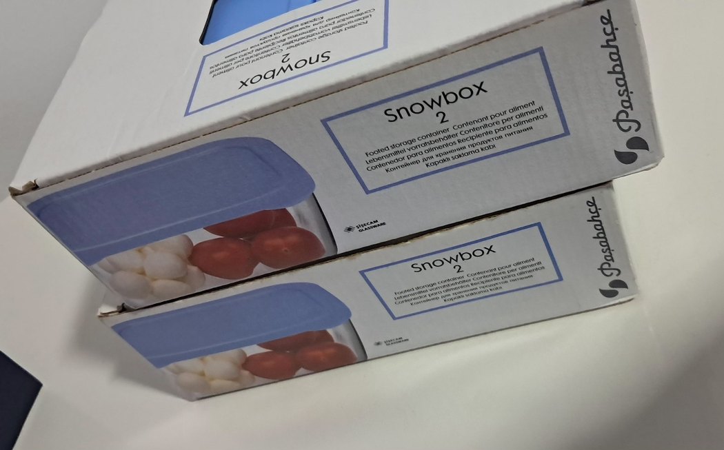 Mavi Kapaklı Plastik Saklama Kapları - Görsel 2