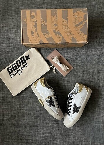 Golden Goose Deluxe Golden goose Deluxse gümüş