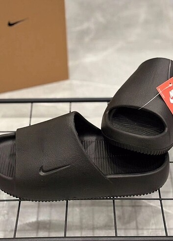 Nike calm unisex 