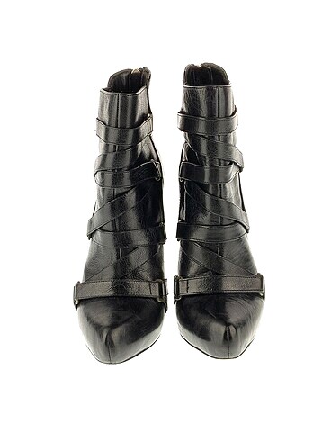 37,5 Beden Boutique 9 Bot %70 İndirimli.