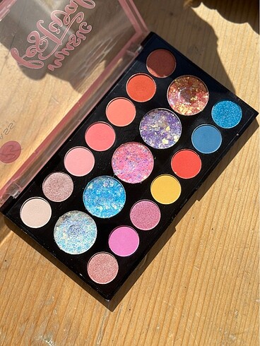 Beden Glitter + Mat far paleti