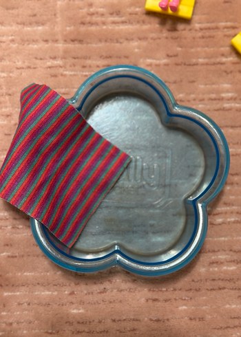 Polly Pocket Mini Havuz ve Şezlong Seti - Görsel 2