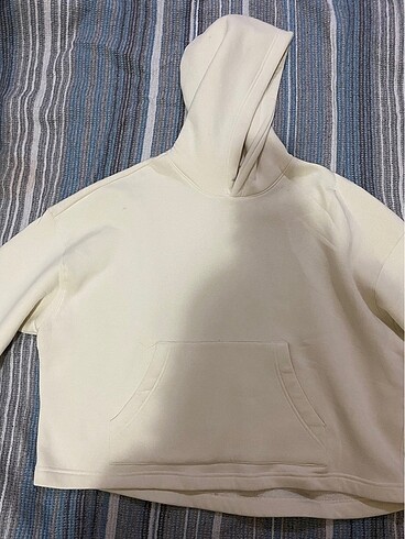 bershka krem sweatshirt