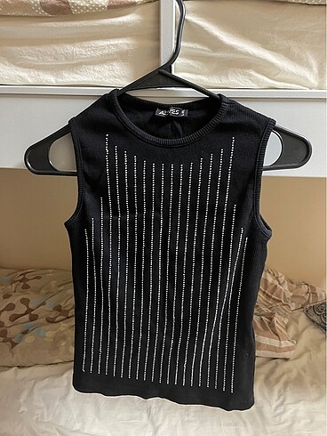 m Beden 4 adet crop
