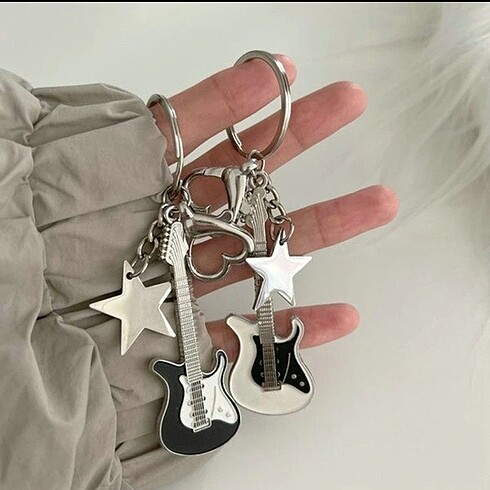 Shein Gitar Anahtarlık