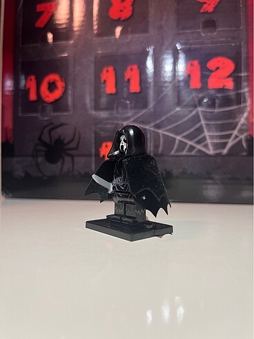 Beden Renk Lego Scream Mini Figür